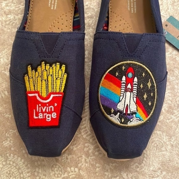 Brand New Toms Navy Blue Custom Slip On Shoes Fries Living Large Spaceship NASA - Picture 4 of 13